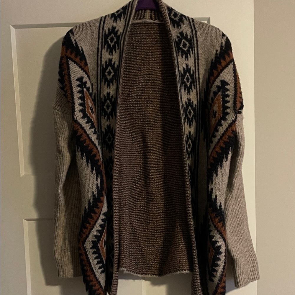 Geometric Patterned Beige Sweater - Picture 2 of 2